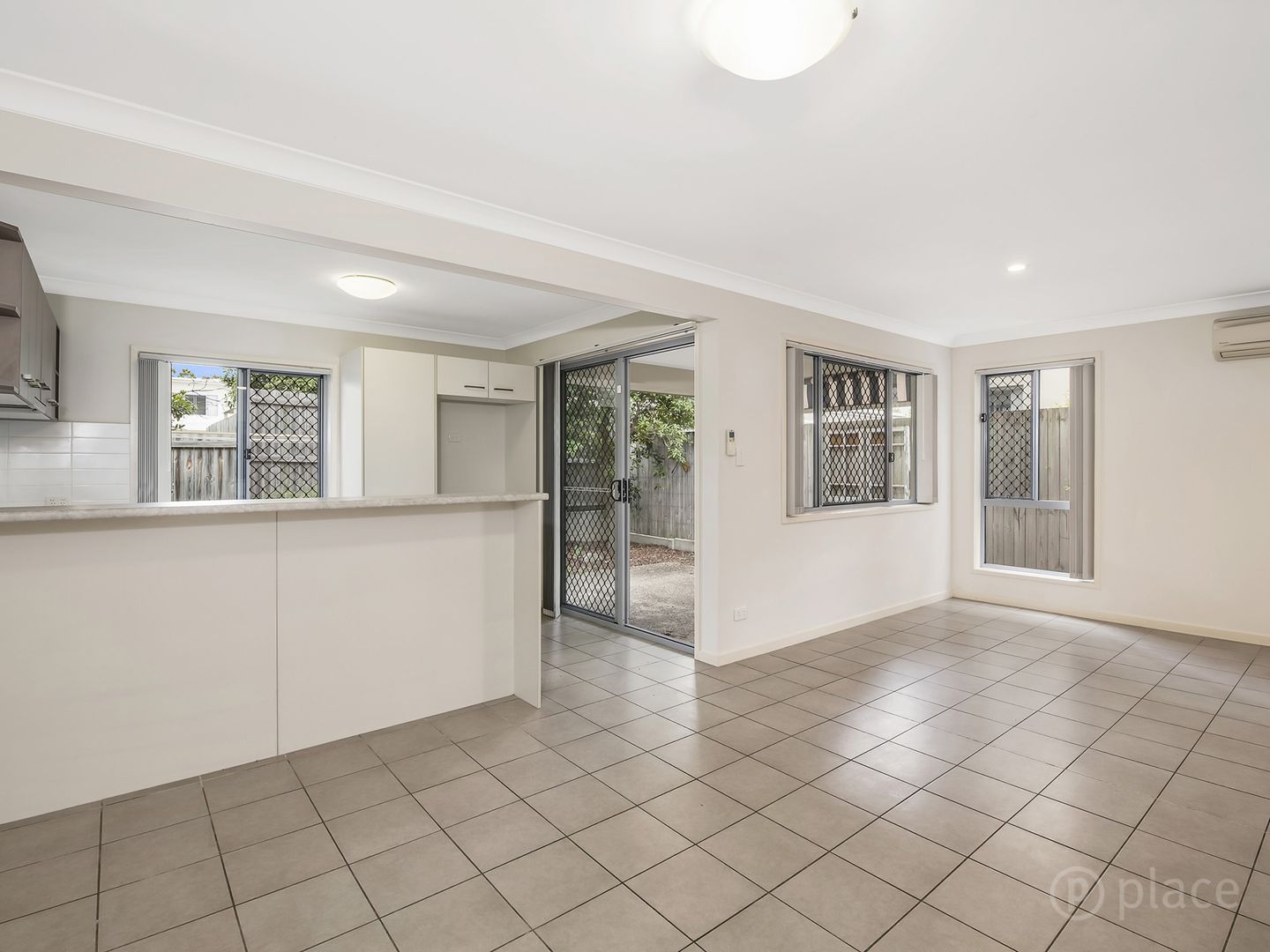 62/50 Perkins Street, Calamvale QLD 4116, Image 2