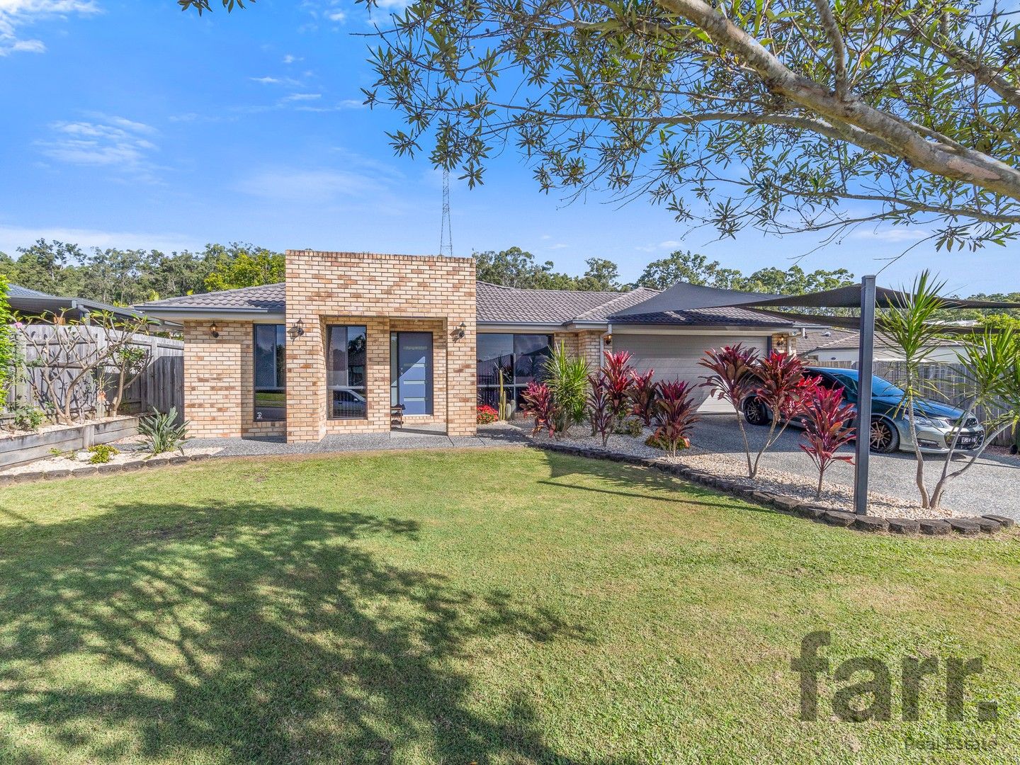 74 Wunburra Circle, Pacific Pines QLD 4211, Image 0