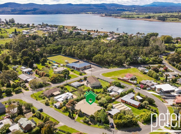 10-12 Taree Crescent, Gravelly Beach TAS 7276