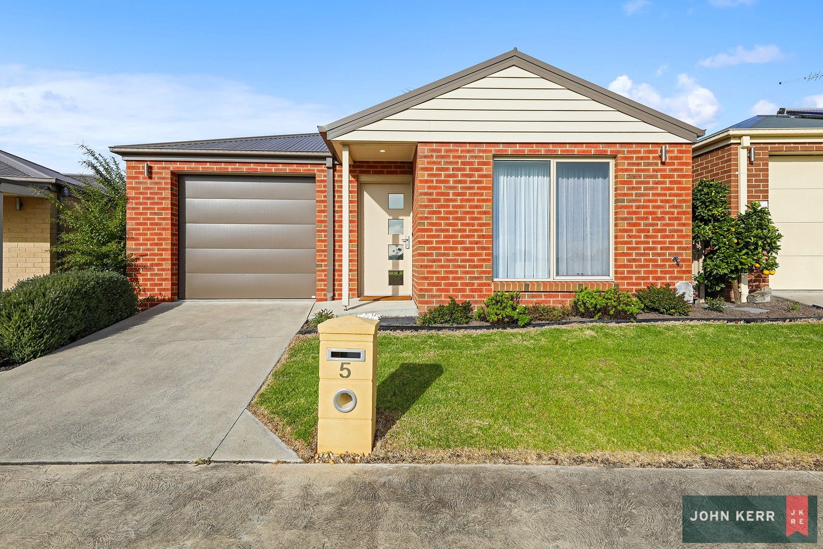 5 St Gwinear Views, Moe VIC 3825, Image 0