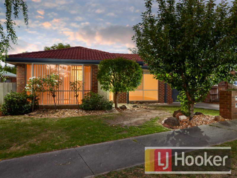 5 Jason Close, Berwick VIC 3806 - House For Rent | Domain