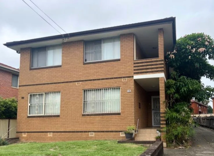 2/96 Clissold Parade, Campsie NSW 2194