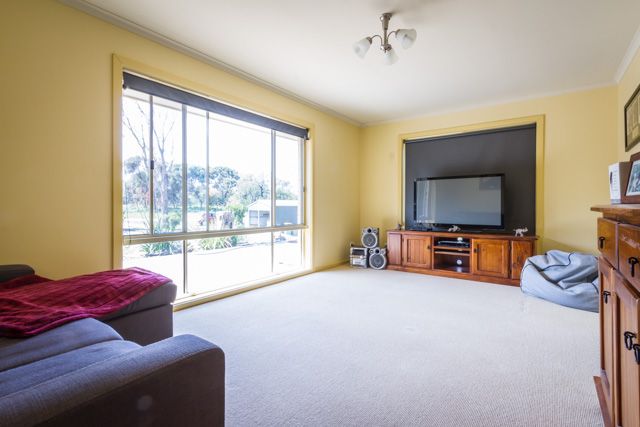 24 Blackswan Road, Nelson VIC 3292, Image 2