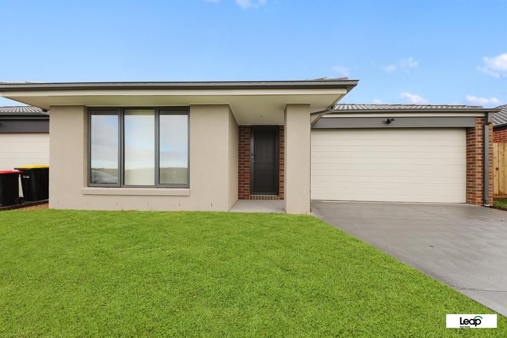 4 bedrooms House in 24 Batman Crescent WALLAN VIC, 3756