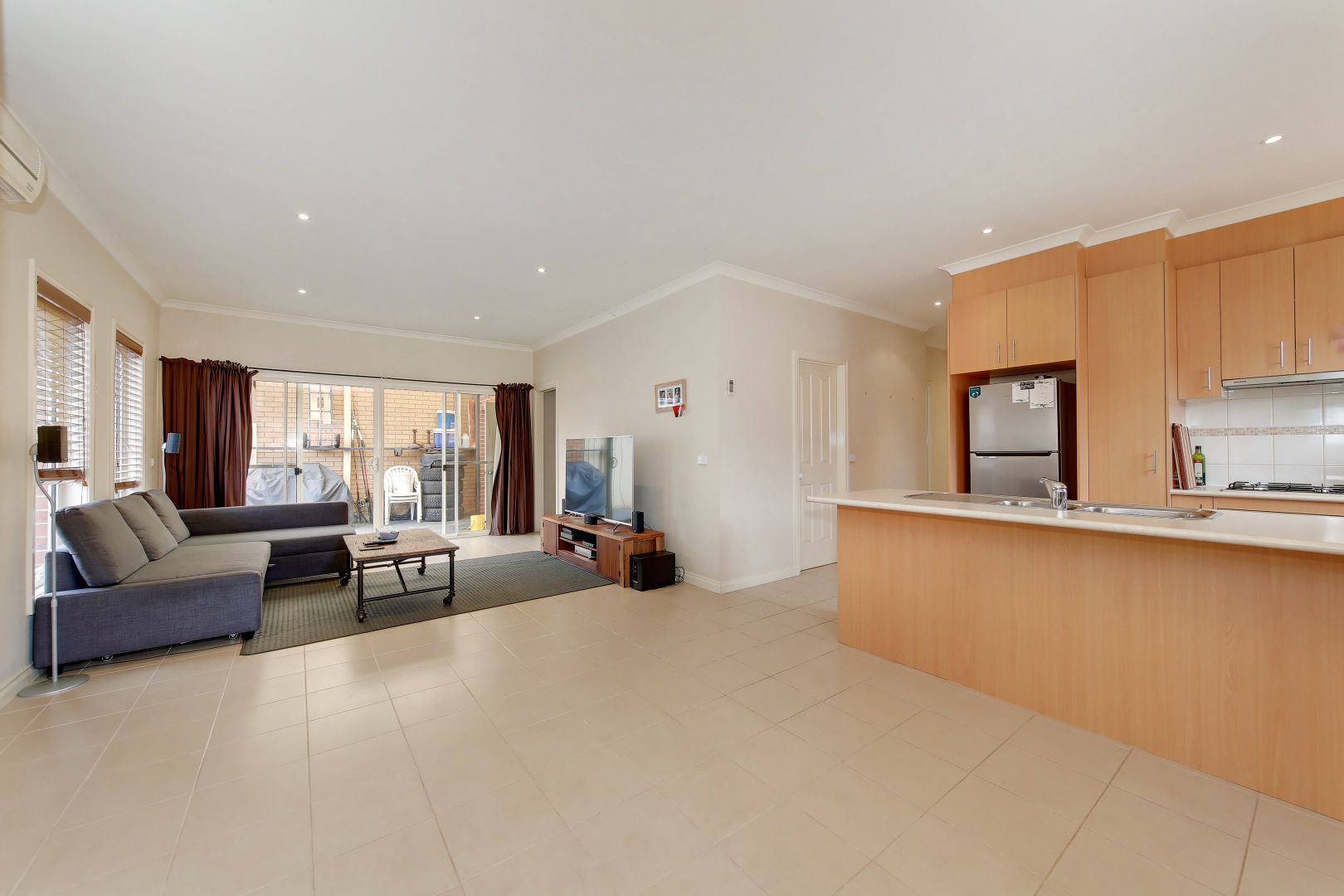 1/4 Persimmon Place, Werribee VIC 3030 Apartment For Rent 380 Domain