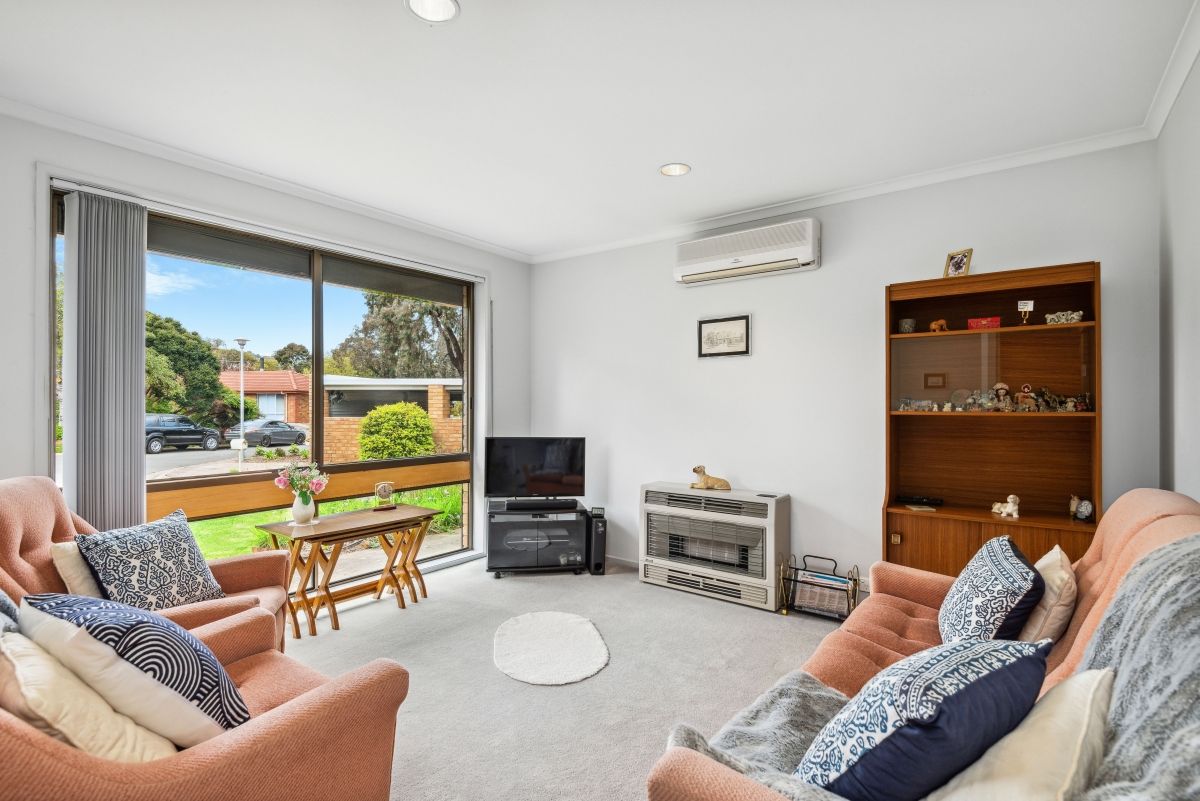 3 Linton Place, Aberfoyle Park SA 5159, Image 2