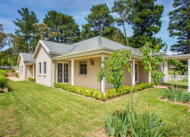 79 Waratah Road, Wentworth Falls NSW 2782