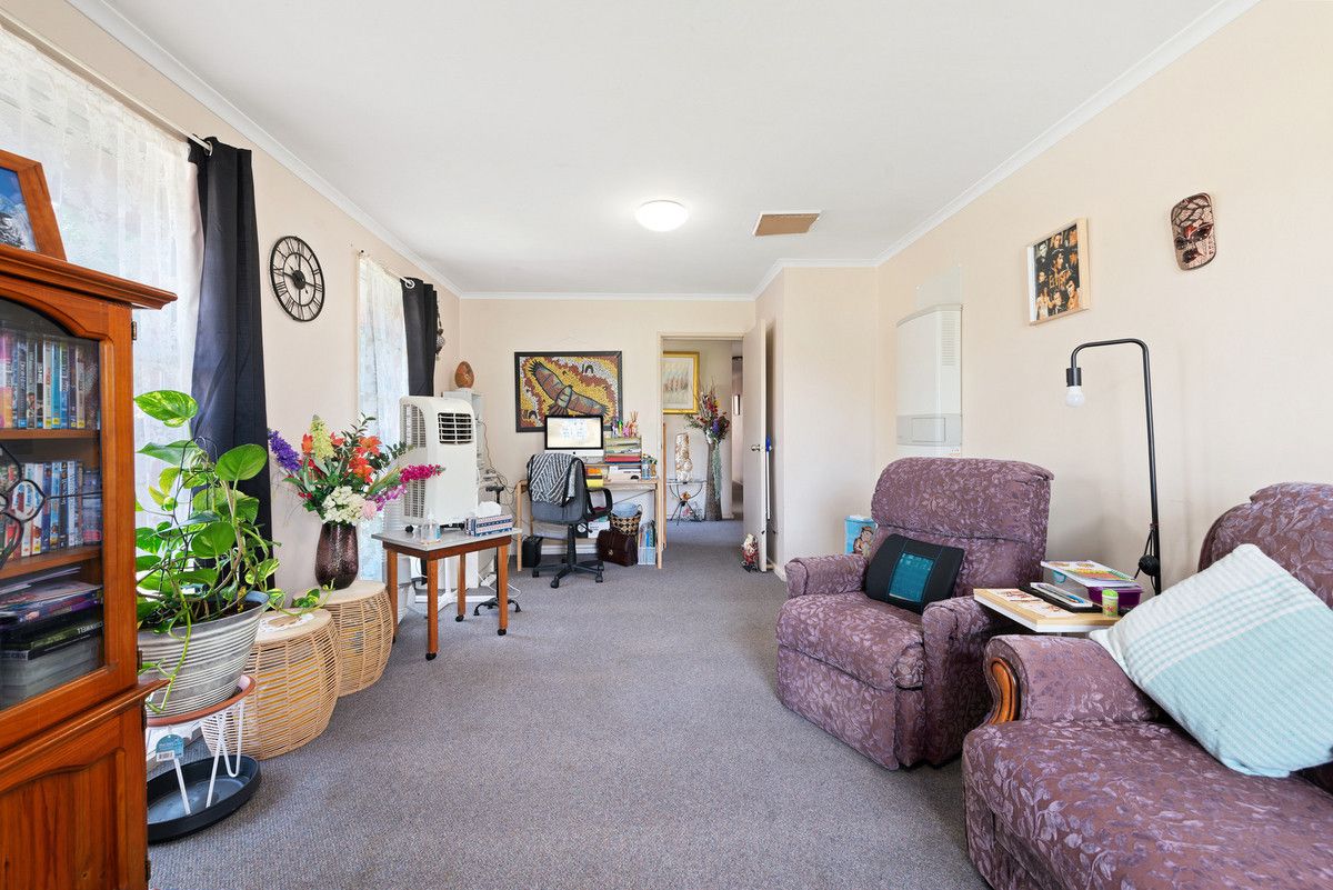 24 Jackson Avenue, Sale VIC 3850, Image 1