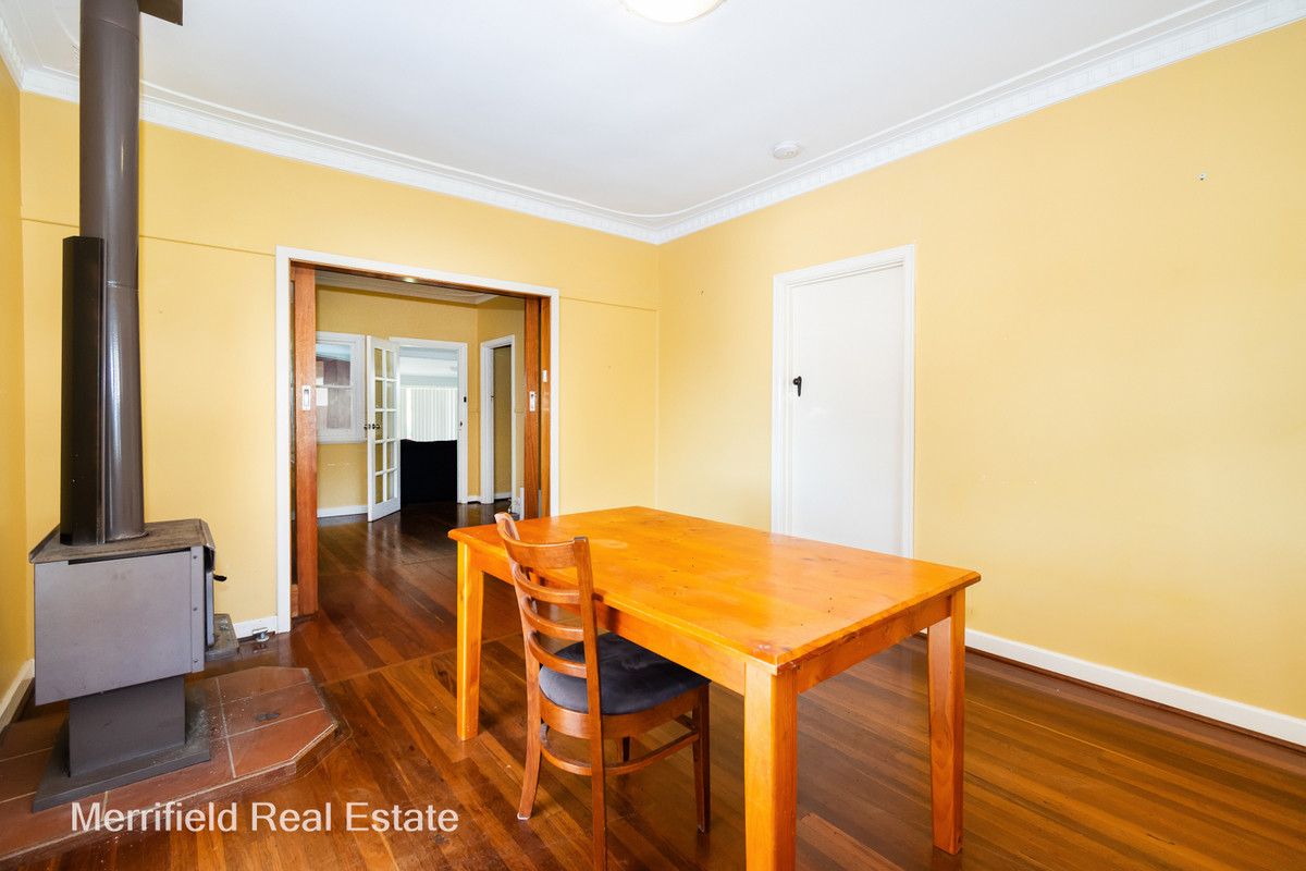 10 Ashwell Street, Mount Melville WA 6330, Image 2