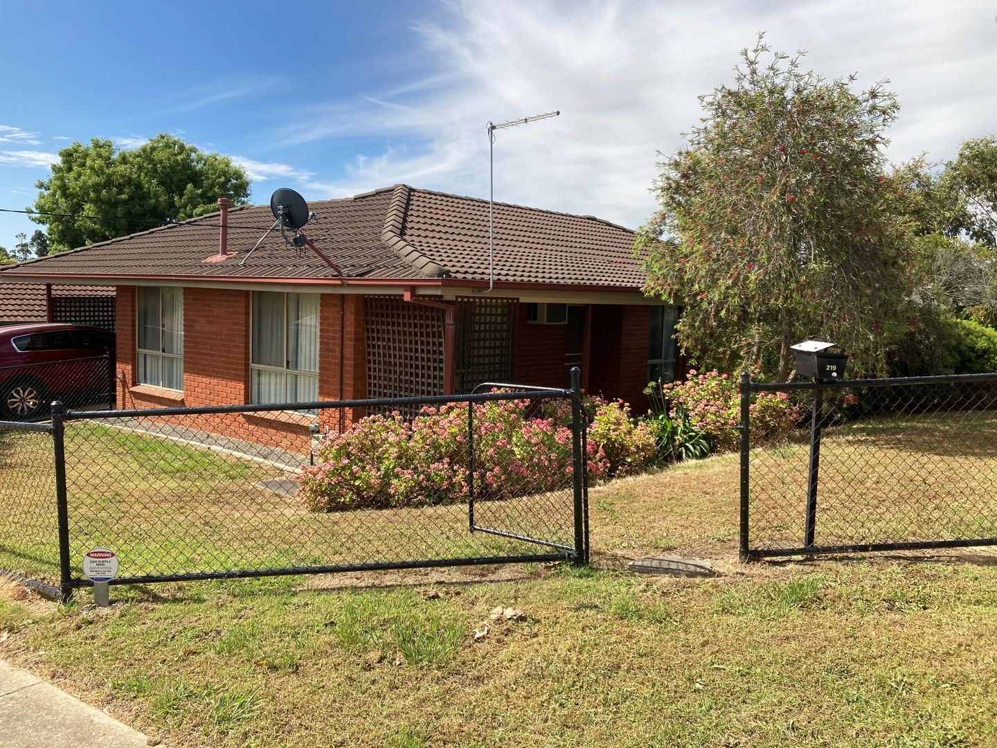 3 bedrooms House in 219 Main St STAWELL VIC, 3380