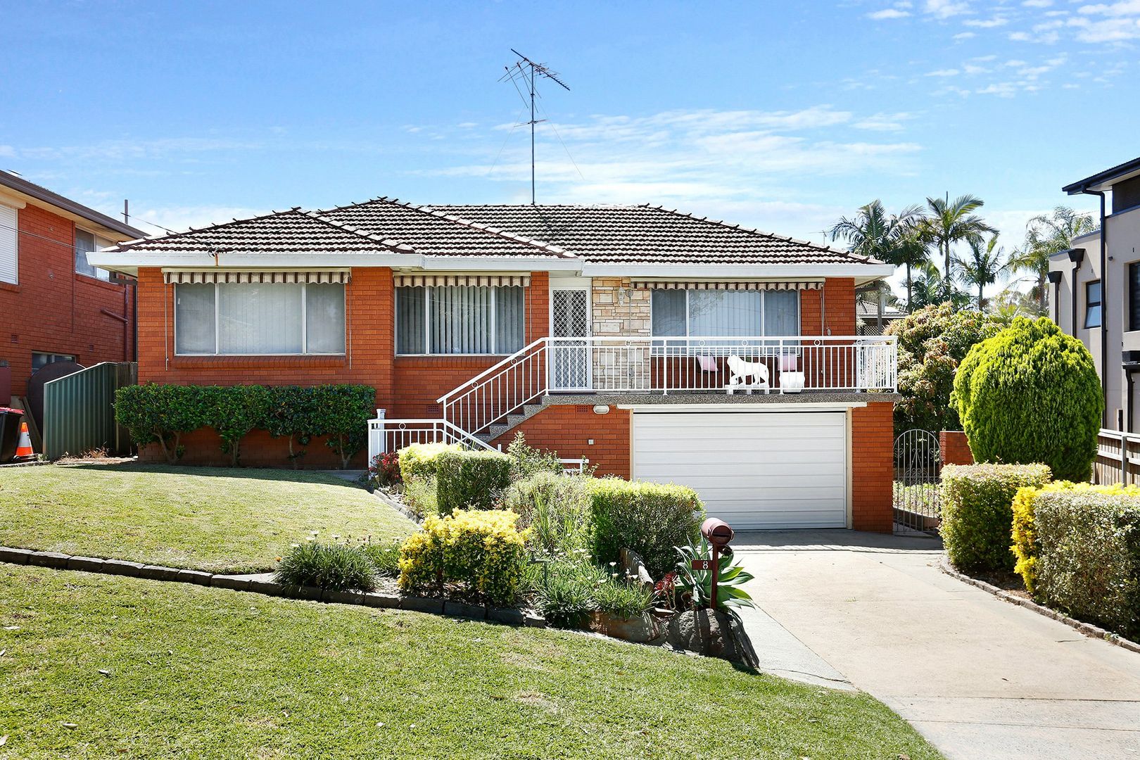 8 Wendy Avenue Georges Hall Nsw 2198 Domain
