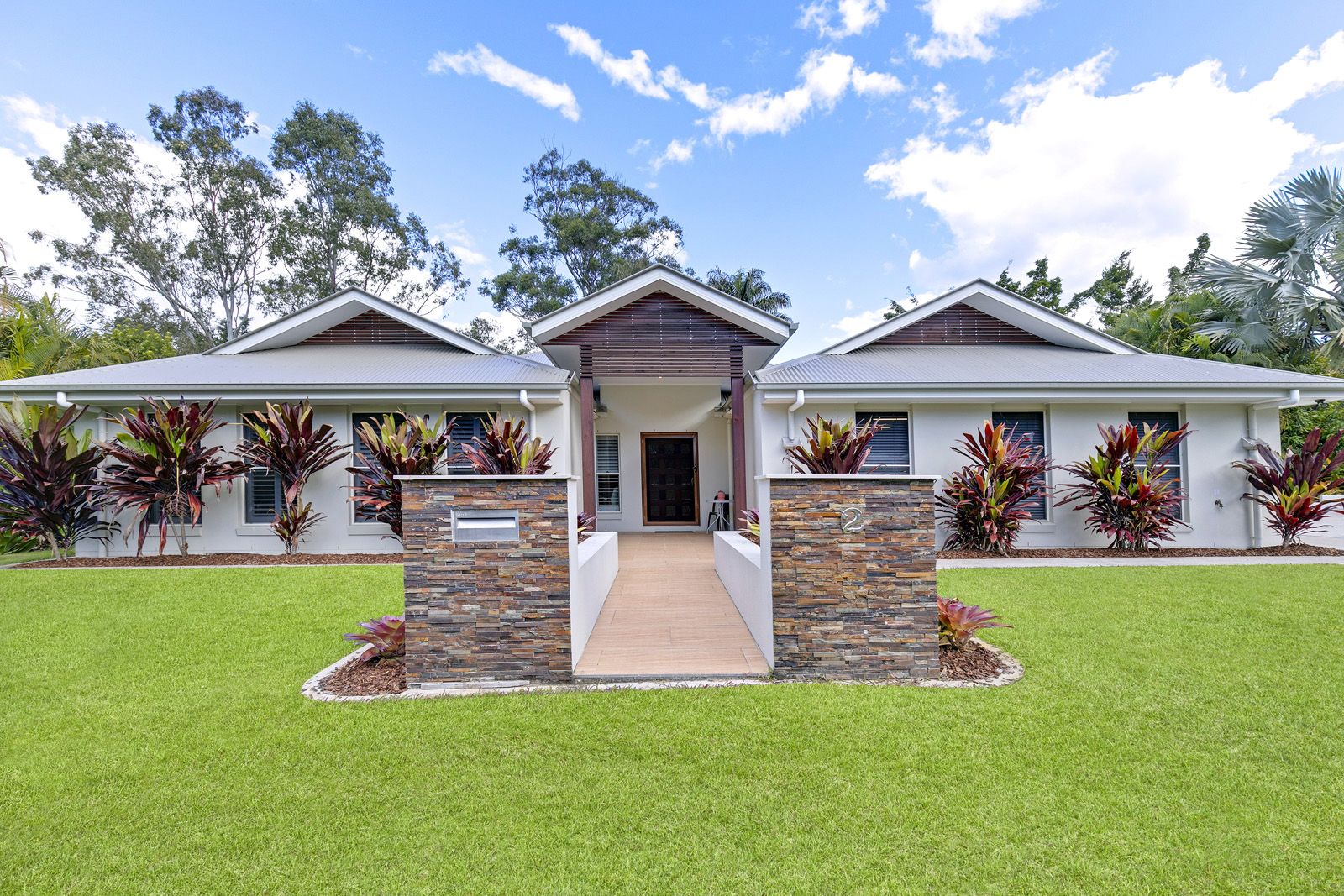 2 Whipbird Place, Glenview QLD 4553, Image 1
