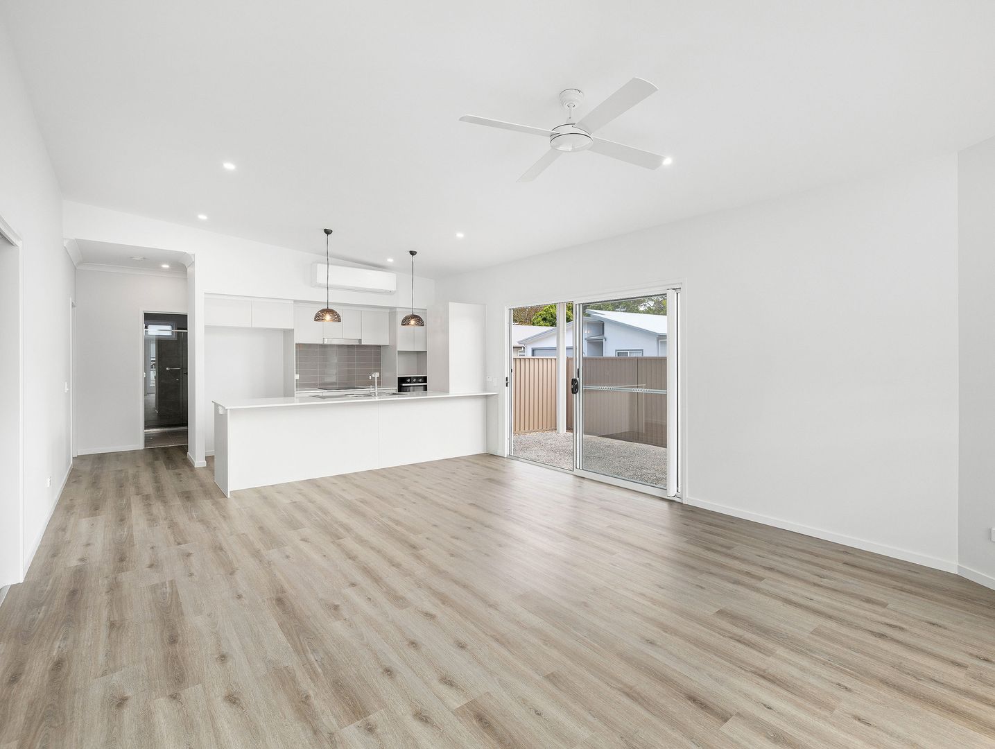 722 Morayfield Rd, Burpengary QLD 4505, Image 2