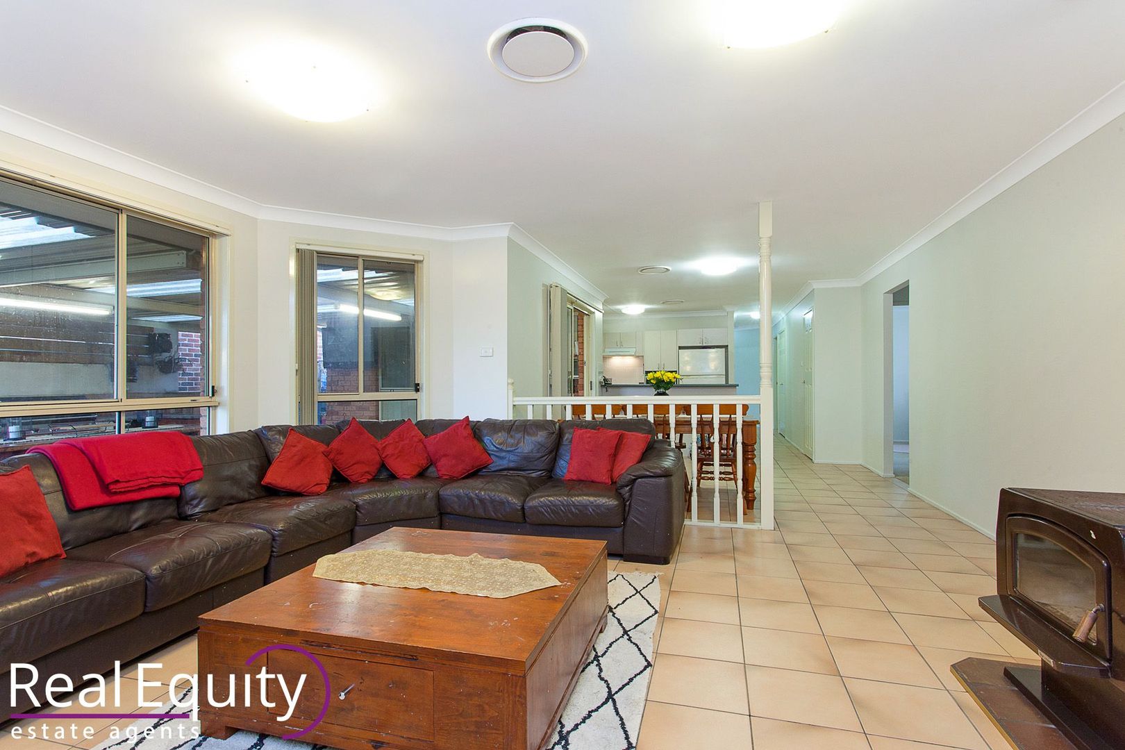 2 Kinross Court, Wattle Grove NSW 2173, Image 2