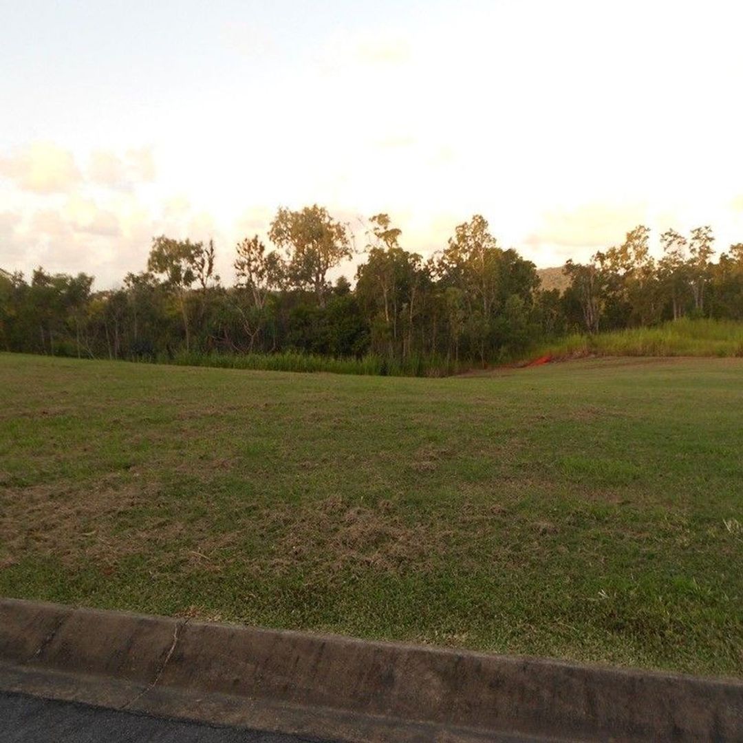 2 - 4 Harrison Court, Seaforth QLD 4741, Image 2