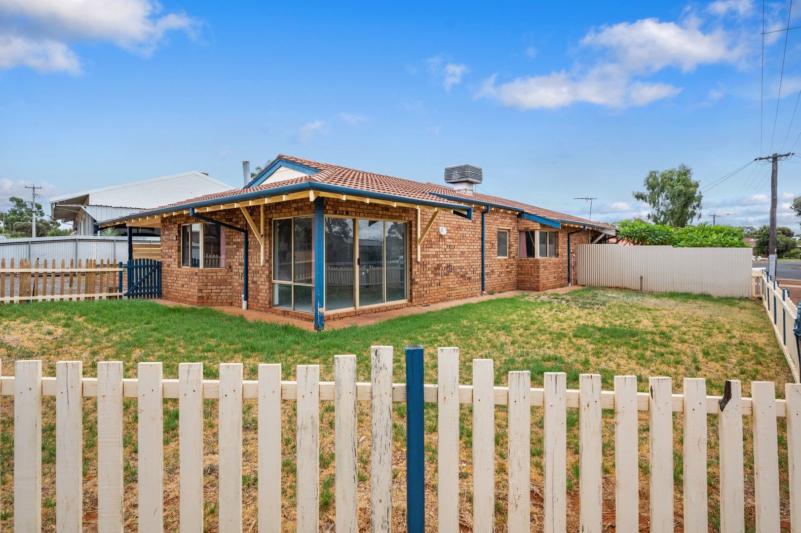 2A Kirwan Court, Hannans WA 6430, Image 0