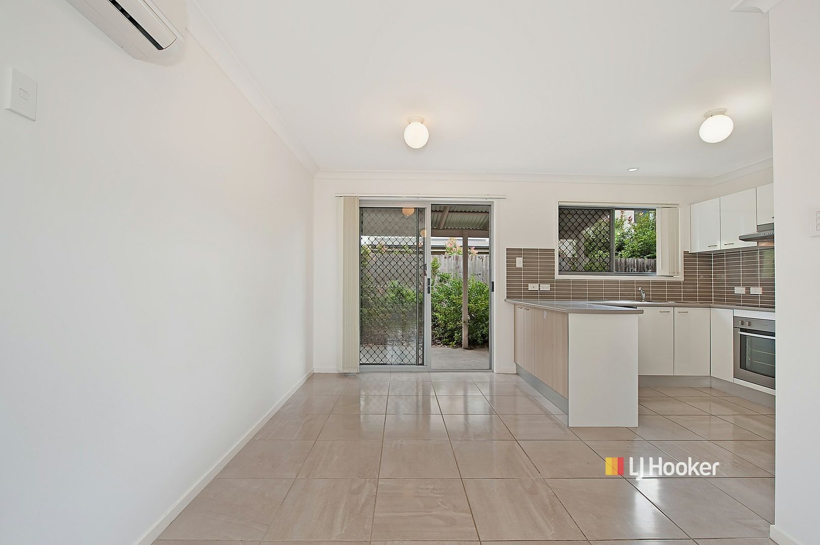 64/1 Bass Court, North Lakes QLD 4509, Image 2