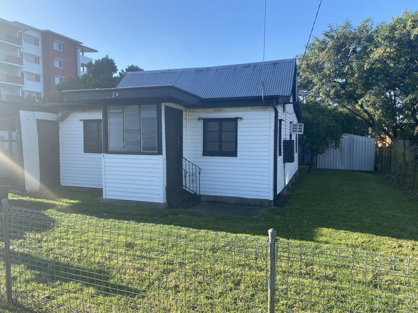 3 bedrooms House in 29 The Terrace NORTH IPSWICH QLD, 4305