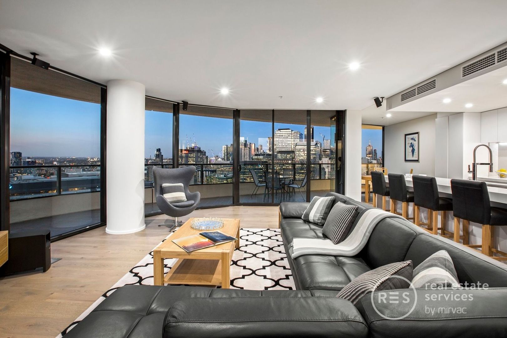 2801/70 Lorimer Street, Docklands VIC 3008, Image 2