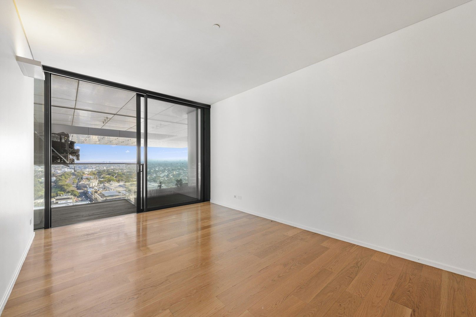 Level 28/3 Carlton Street, Chippendale NSW 2008, Image 2