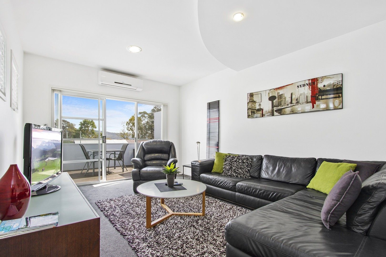 3 bedrooms Apartment / Unit / Flat in 8/33-35 Clyde Street BATEMANS BAY NSW, 2536