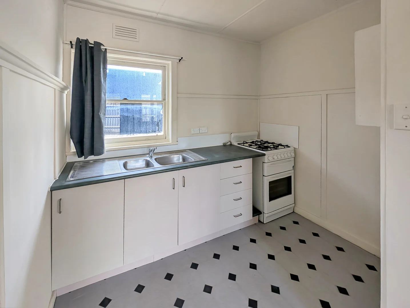 Additional image 3 of 3/278 Nepean Hwy, Seaford VIC 3198