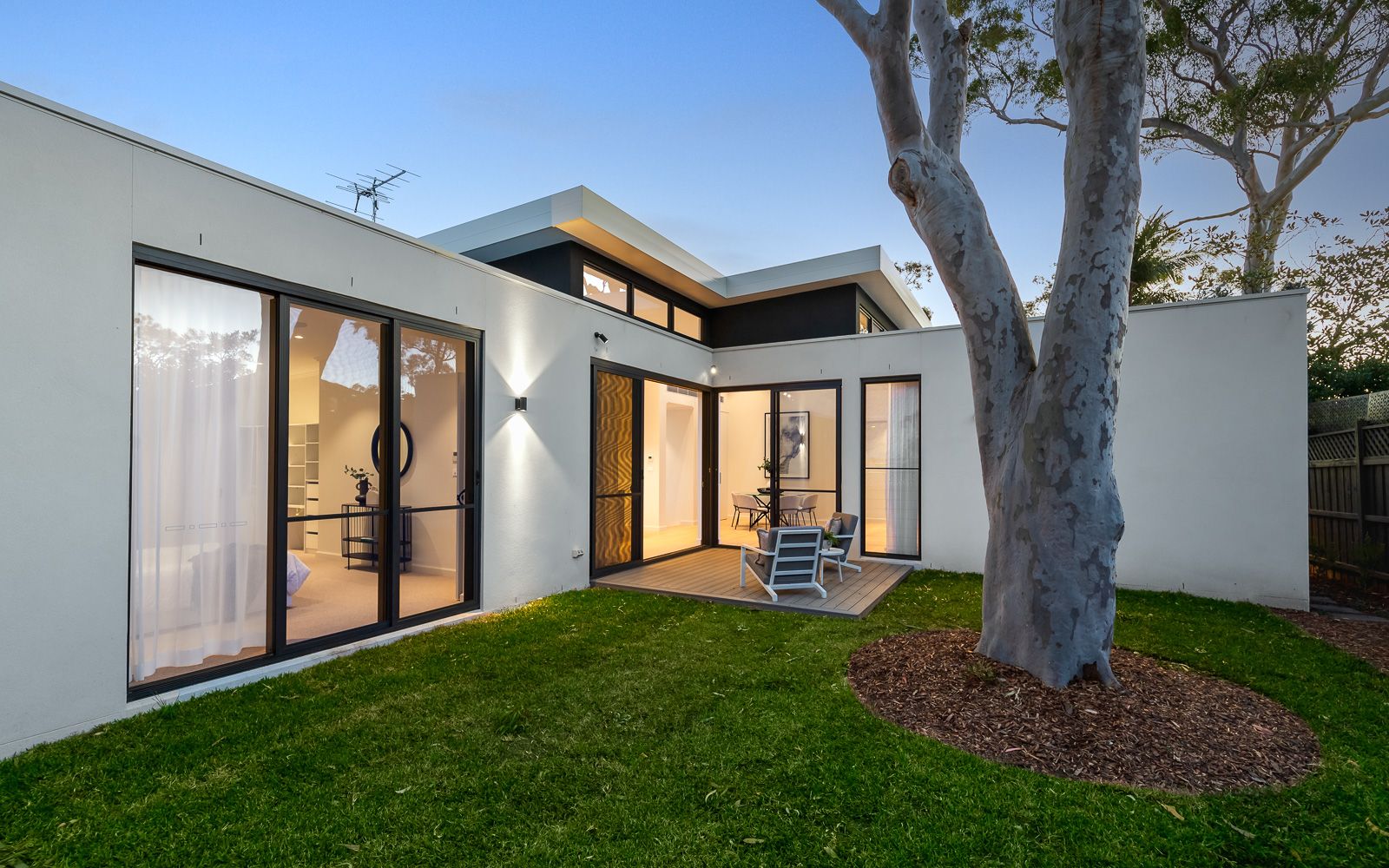 3 bedrooms Villa in 3/21 Epacris Avenue CARINGBAH SOUTH NSW, 2229