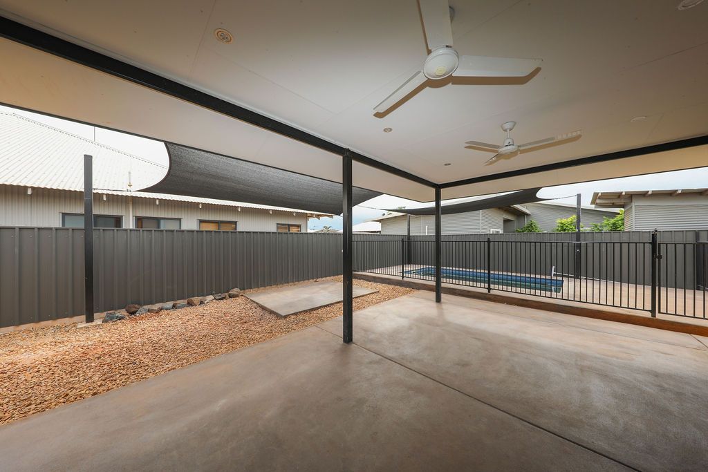 11 Jadura Crescent, Baynton WA 6714, Image 2