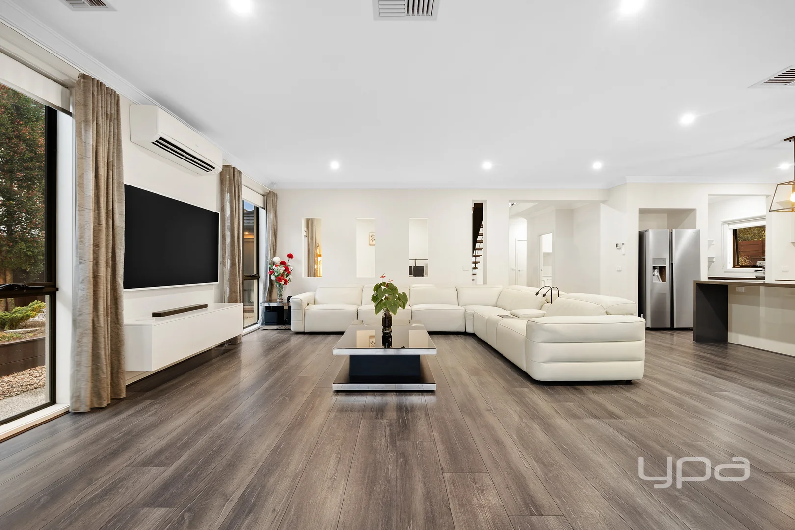 Additional image 7 of 28 North Shore Drive, Sanctuary Lakes VIC 3030