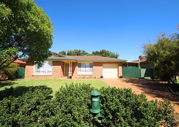 17 Rosella Street, Dubbo NSW 2830