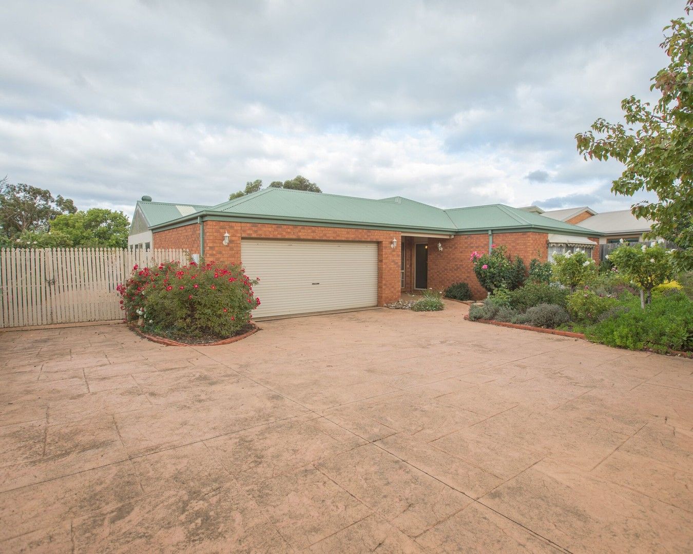 45 Horder Crescent, Bacchus Marsh VIC 3340 House For Rent Domain