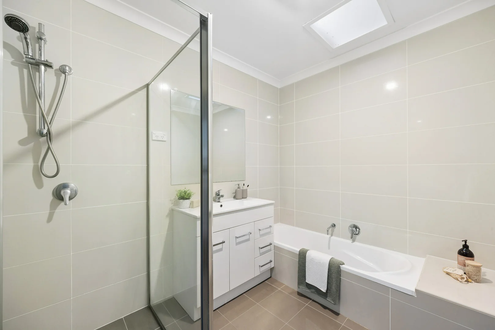 Additional image 13 of 6/2 Ridding Street, Forde ACT 2914