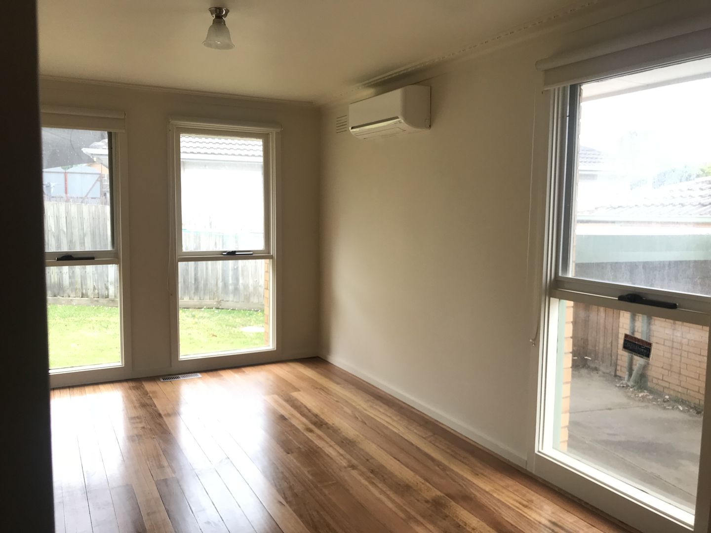 2 60 Avonhurst Drive Glen Waverley Vic 3150 Apartment