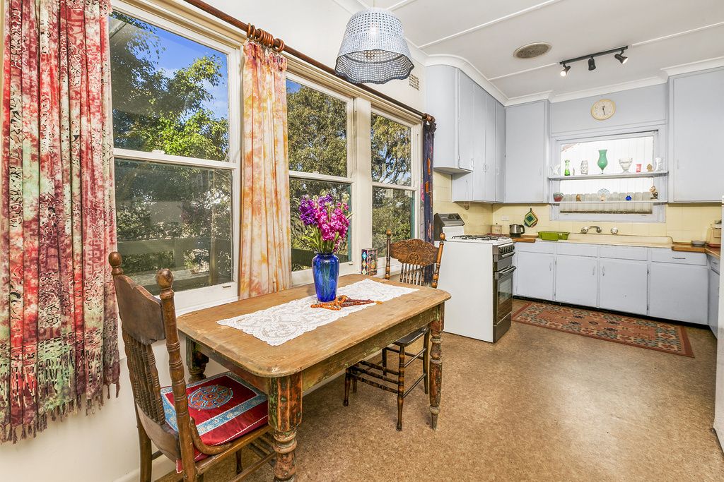 33 Smith Avenue, Allambie Heights NSW 2100, Image 2
