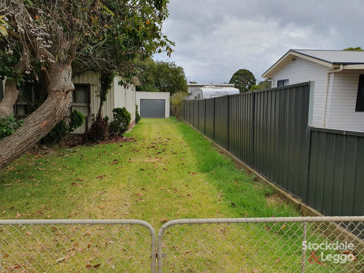 60 Scenic Drive, Cowes VIC 3922, Image 2