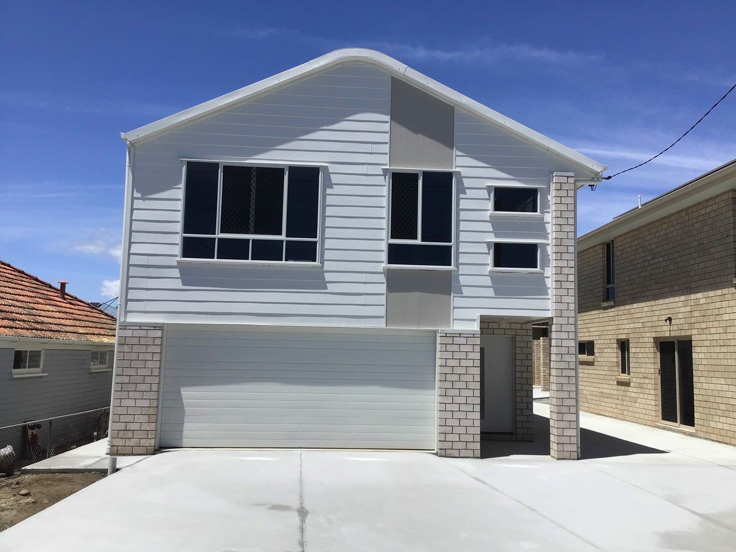 4 bedrooms House in 3A Bailey Street WOODY POINT QLD, 4019