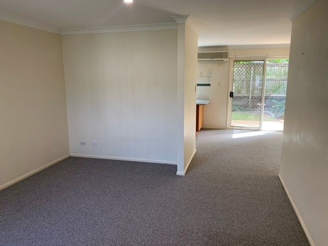 12/10 Chapman Place, Oxley QLD 4075, Image 2