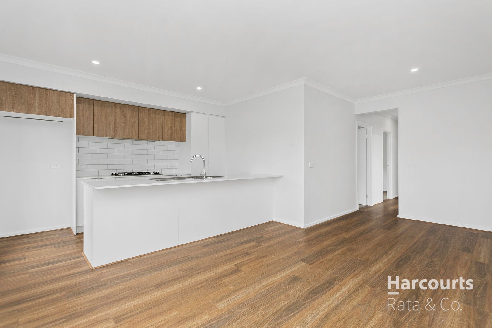 16 Mimosa Drive, Beveridge VIC 3753, Image 2