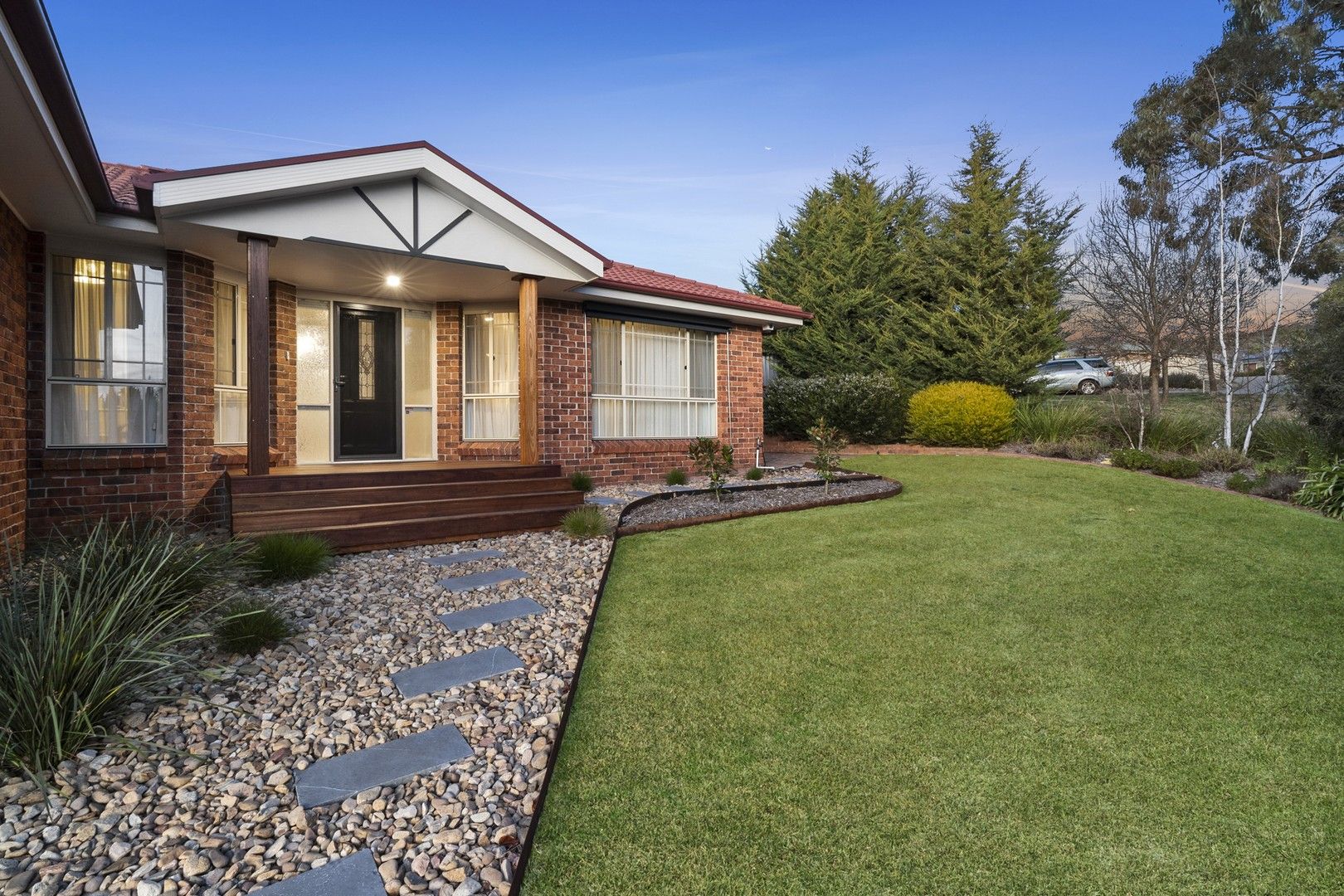 7 Uralba Court, Jerrabomberra NSW 2619, Image 2