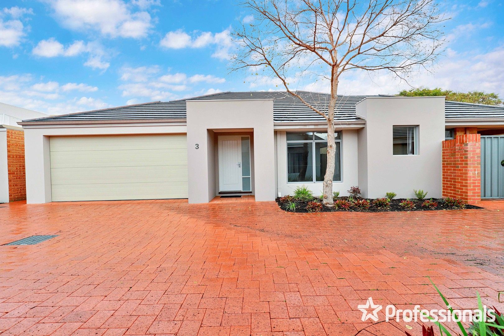 3 bedrooms House in 3/66 Northwood Loop THORNLIE WA, 6108