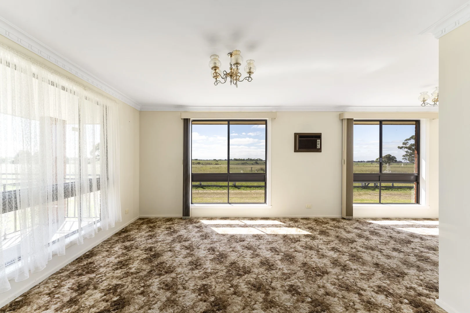 Additional image 4 of 50 Clark Court, Sunbury VIC 3429