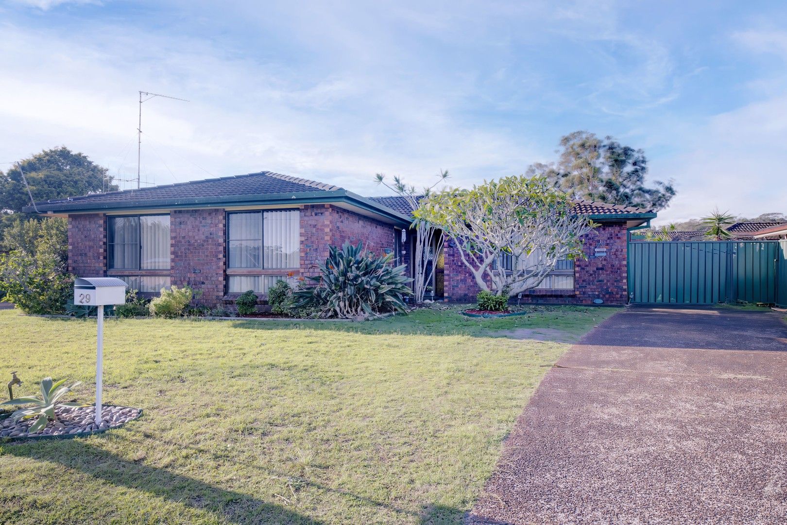 4 bedrooms House in 29 Kennewell Parade TUNCURRY NSW, 2428