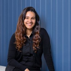 Pietra Vieira, Sales representative