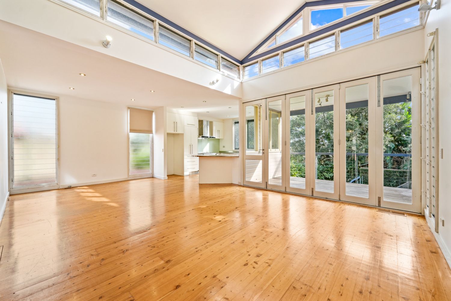 4 bedrooms House in 12 McLean Avenue CHATSWOOD NSW, 2067