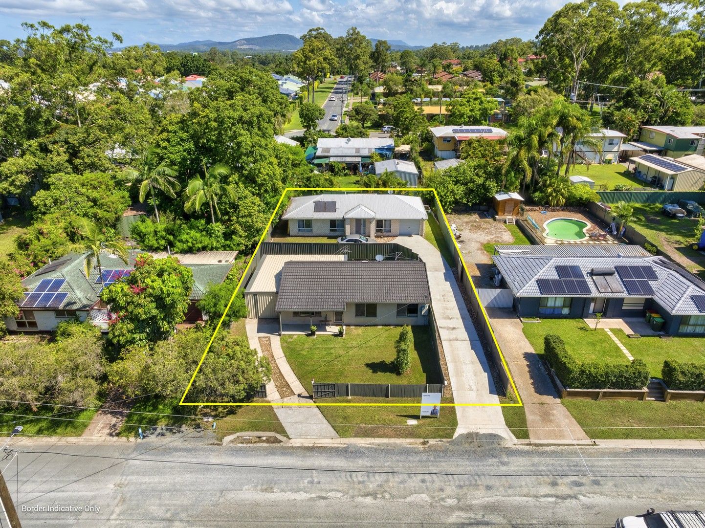 6 bedrooms House in 15 Melwood Street EAGLEBY QLD, 4207