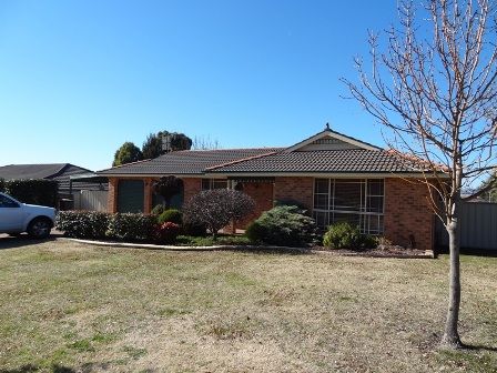 61 ABERCROMBIE DRIVE, Bathurst NSW 2795, Image 0