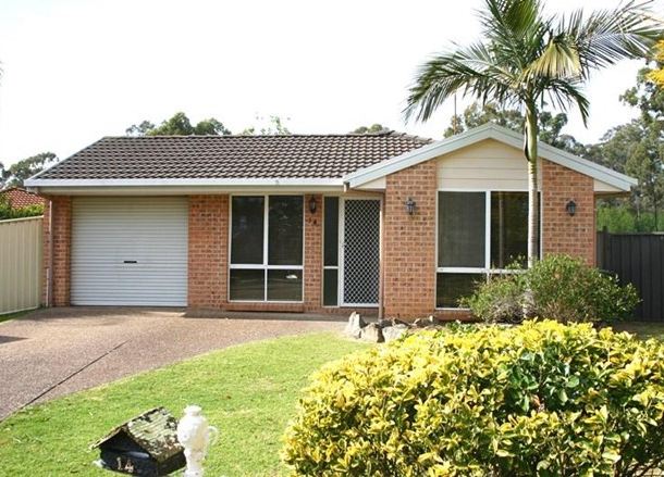 14 Dewey Place, St Helens Park NSW 2560