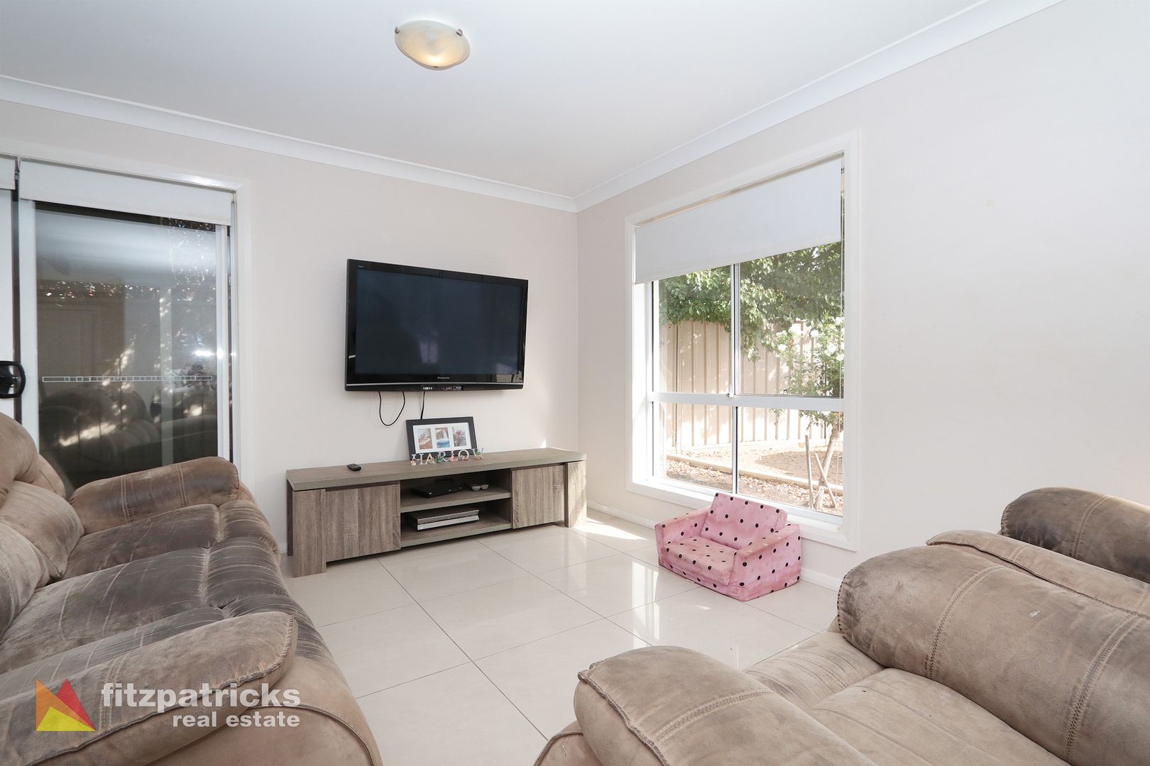 3/21 Warambee Street, Glenfield Park NSW 2650, Image 2