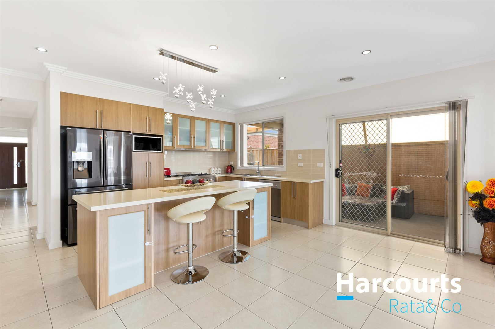 12 Allessi Avenue, Wollert VIC 3750, Image 2