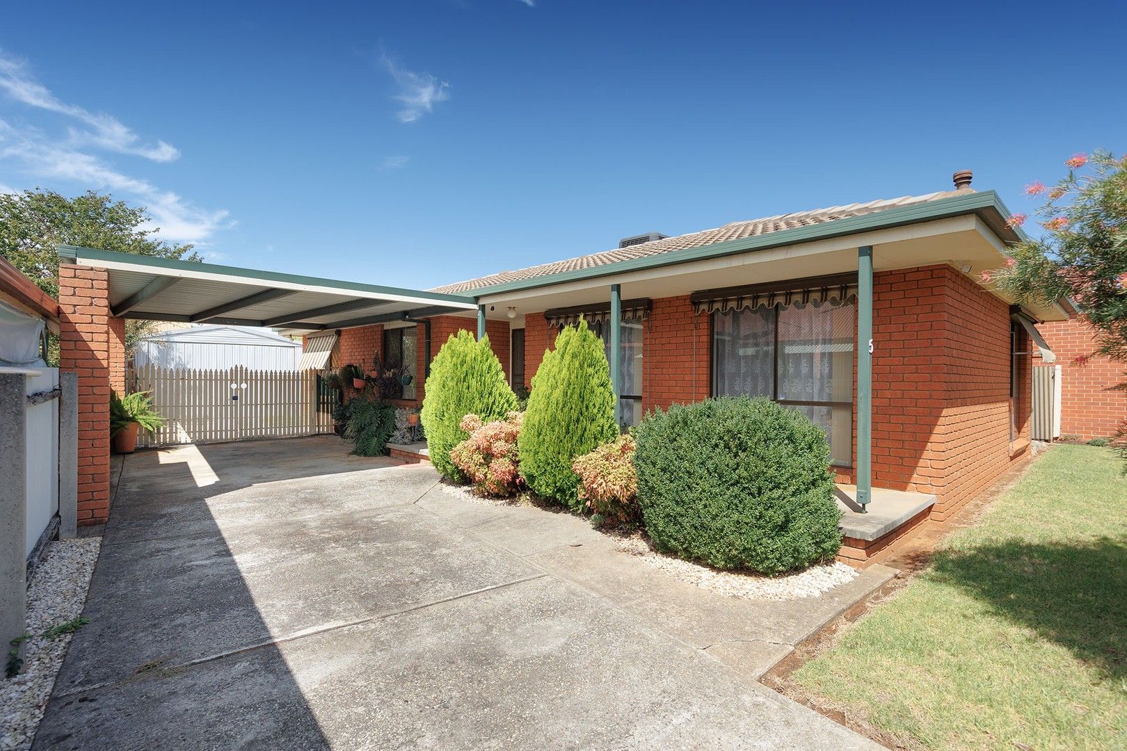 5 Fletcher Court, Wodonga VIC 3690, Image 0